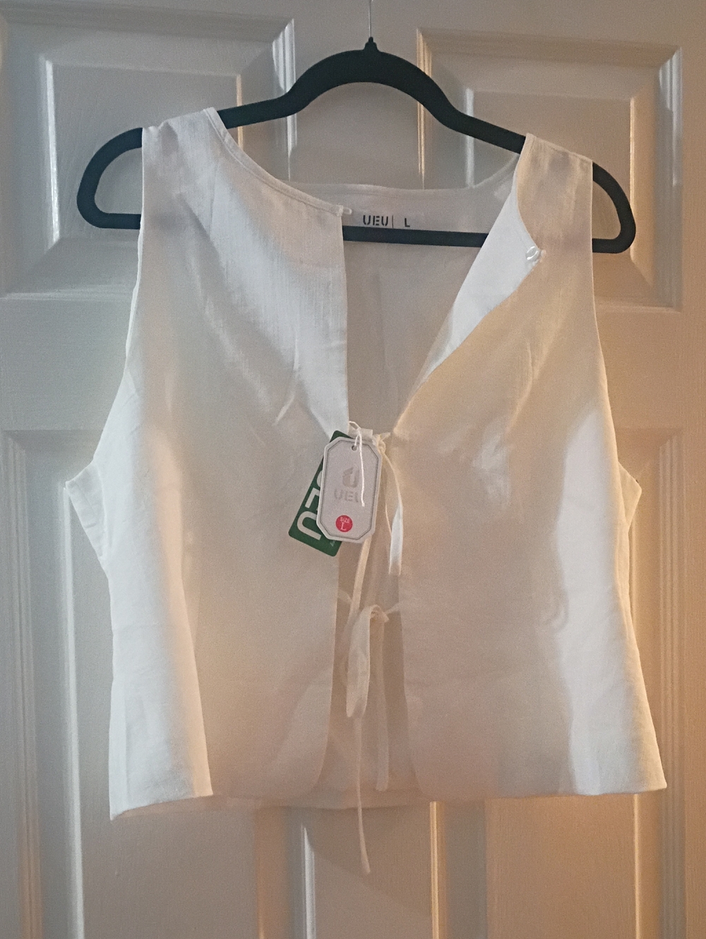 UE White Tie-Front Sleeveless Tank Top Vest